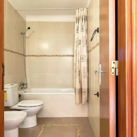 2br Park Royal *