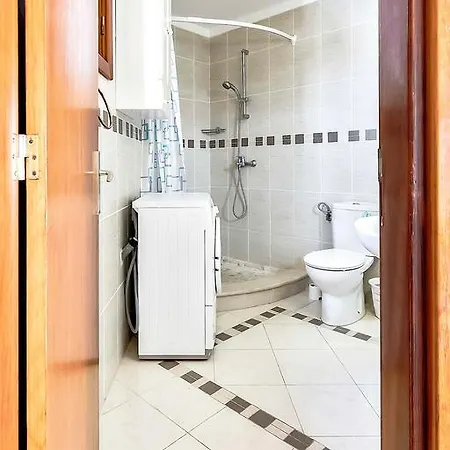 2br Park Royal 아파트