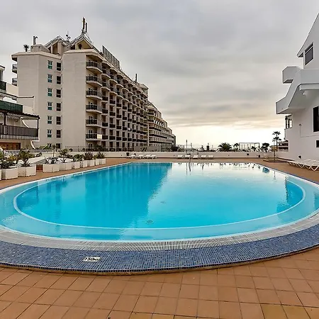 2br Park Royal